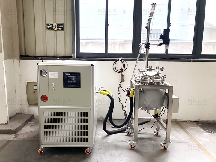 上?？婆d儀器與上海某塑料有限公司