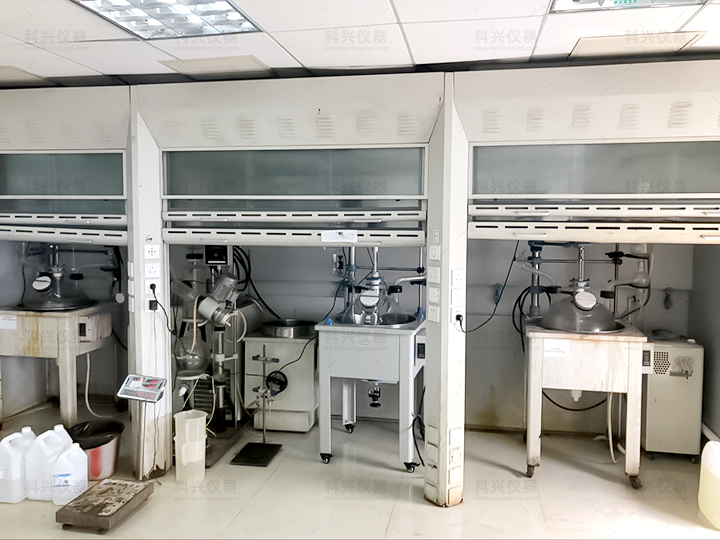 上?？婆d儀器與某公司合作